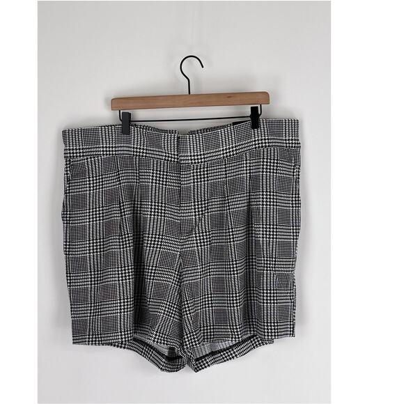 Torrid Wide Leg Studio Crepe Shorts Glen Plaid Black White Womens Size 22 New - Picture 4 of 11